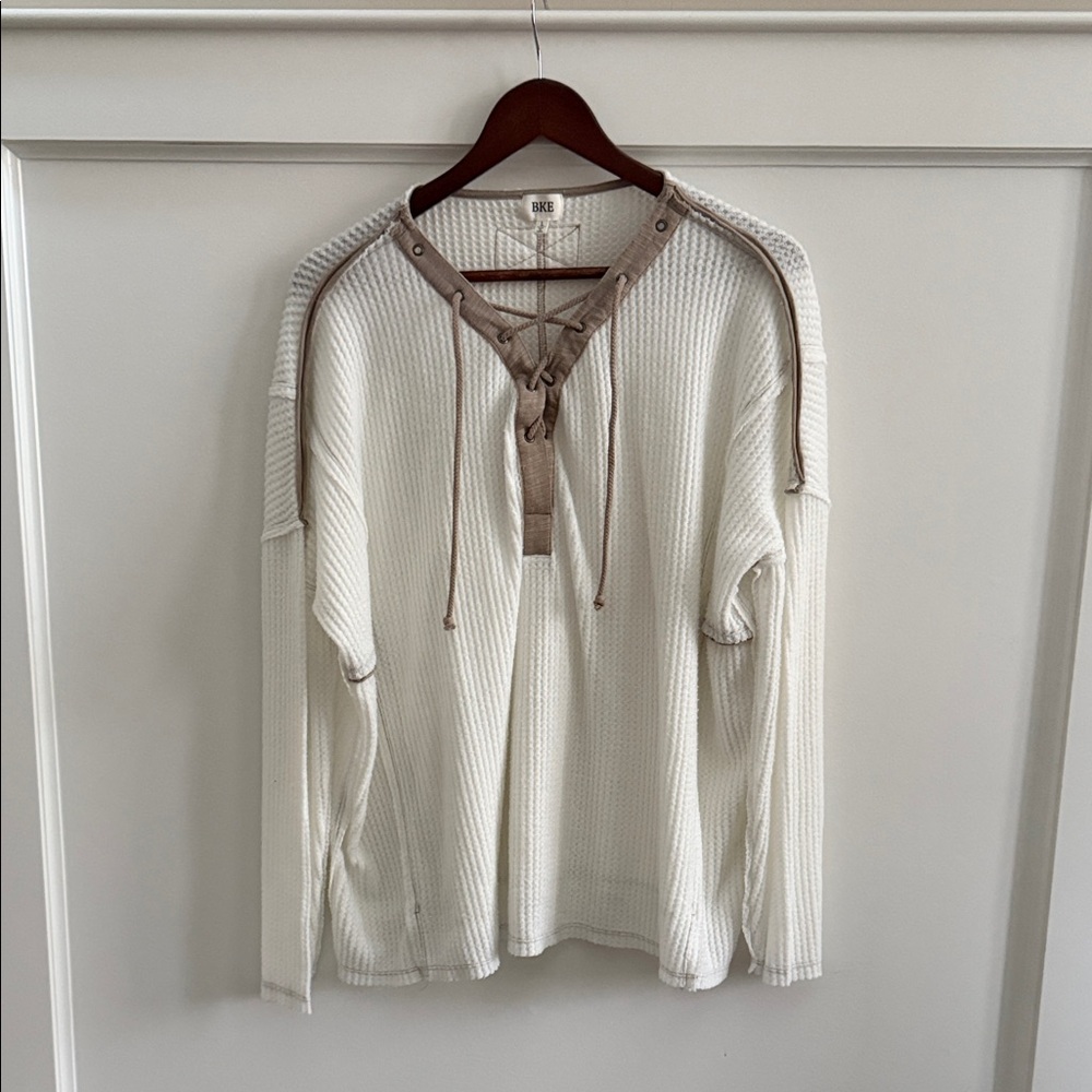 BKE Women’s Large Soft Ribbed Long Sleeve Shirt • Excellent Condition